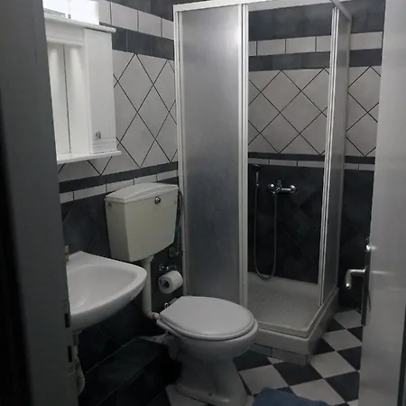 Alexander Rooms & Apartments Igoumenitsa Exterior photo
